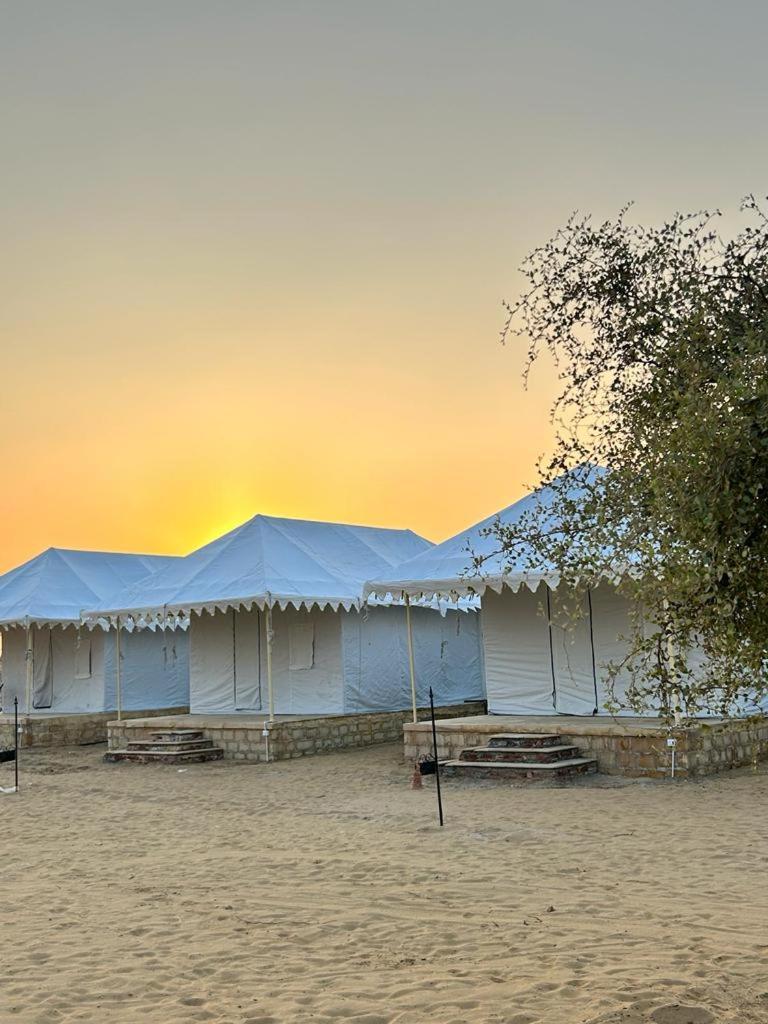 Готель Jaisan Boutique Desert Camp Джайсалмер Екстер'єр фото